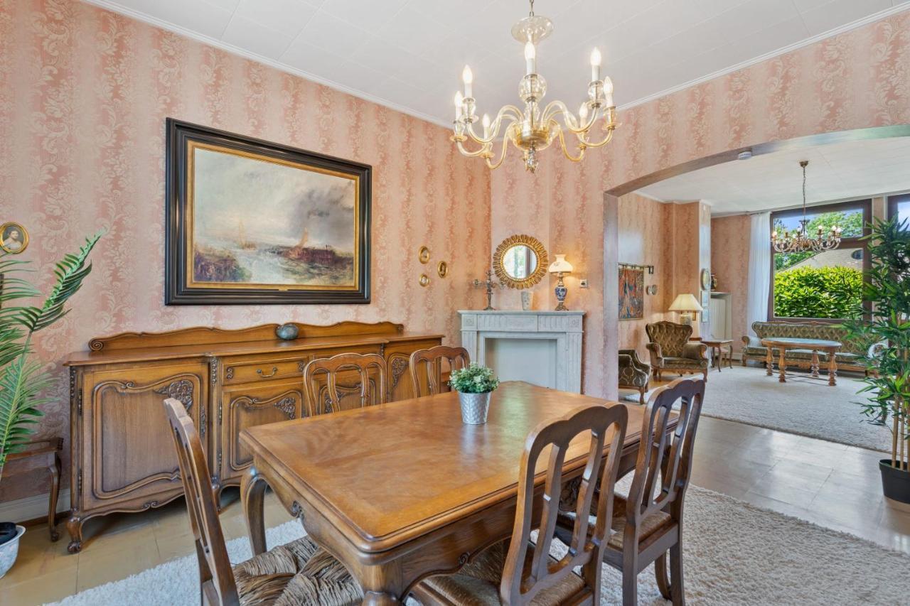 Baroque Style Townhome W Garden & Parking Id101 *